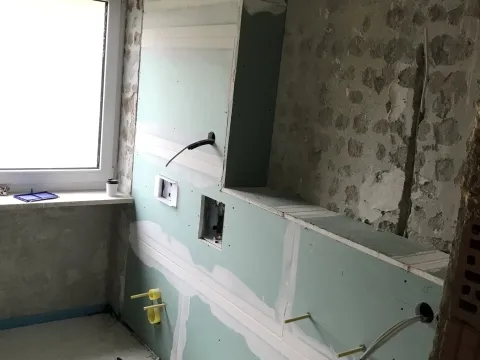 Ausbau mit Gipskarton – Badezimmervorsatzschale